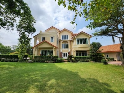 Property image 1 of 5