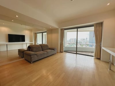 Property image 1 of 4