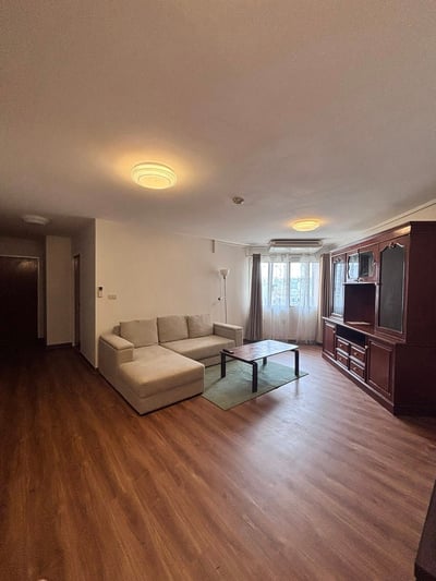 Property image 1 of 8