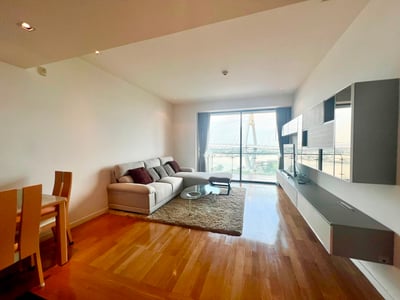 Property image 1 of 18
