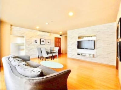 Property image 1 of 5