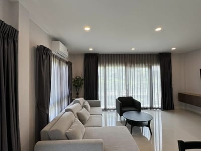 Property image 1 of 5