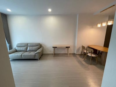 Property image 1 of 8