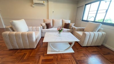 Property image 1 of 8