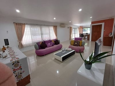 Property image 1 of 17