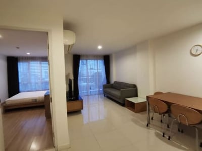 Property image 1 of 5
