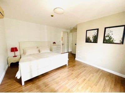 Property image 1 of 2